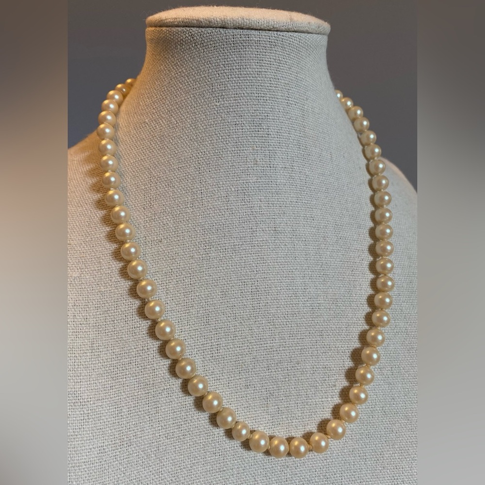 Vintage 16.5” Pearl Necklace